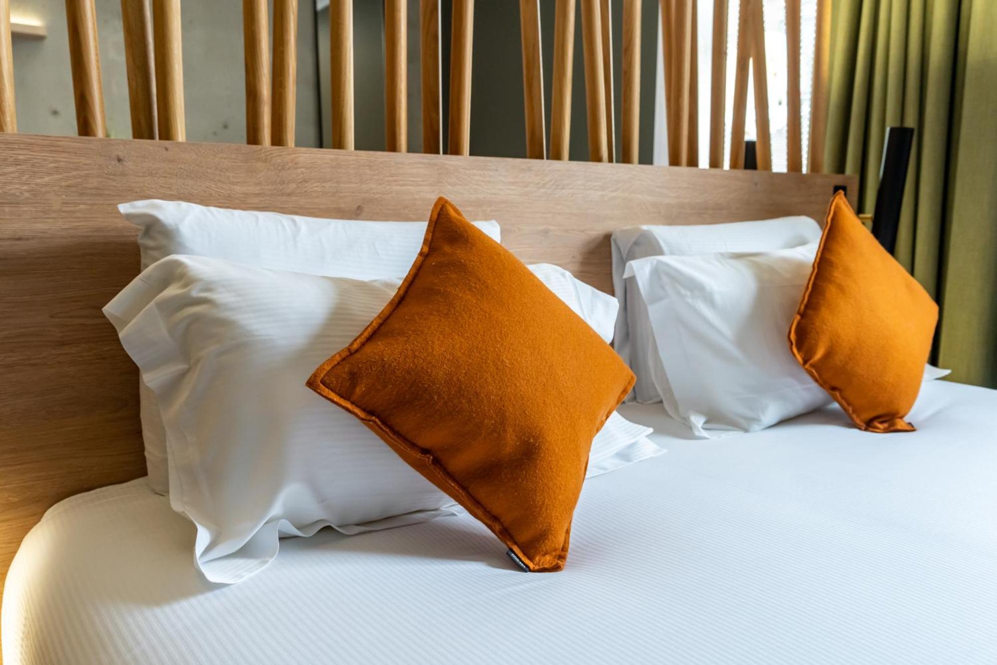 Golden Tulip Centre St Roch Hotel 4*