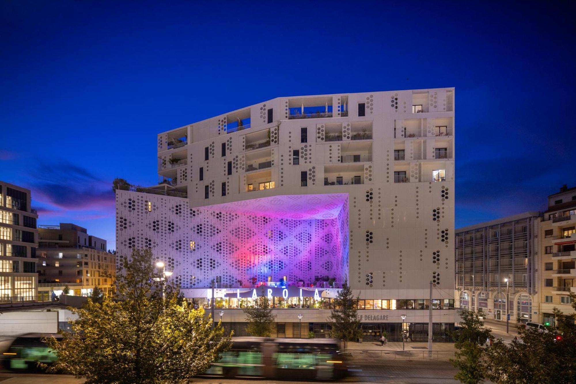 Golden Tulip Centre St Roch 4*